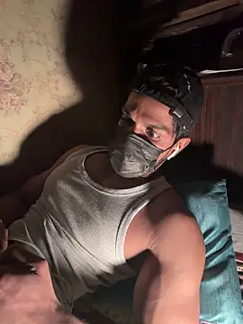 Snapshot of fitxrs chatting on 10.14.25 fitxrs online show from 10.14.25