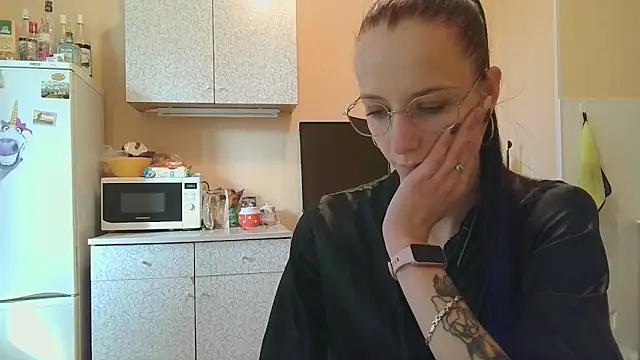 Snapshot of Lucy_Divine chatting on 09.15.25 Lucy Divine online show from 09.15.25