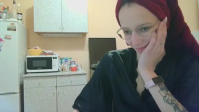 Snapshot of Lucy_Divine chatting on 09.16.25 Lucy Divine online show from 09.16.25