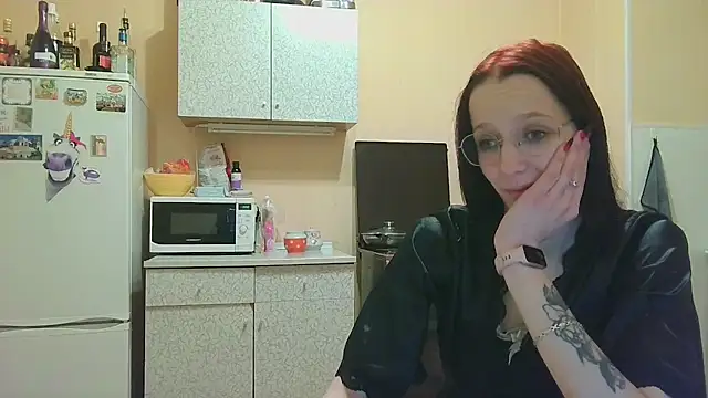 Snapshot of Lucy_Divine chatting on 11.13.25 Lucy Divine online show from 11.13.25
