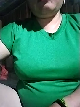 Snapshot of Ficity chatting on 09.14.25 Ficity online show from 09.14.25