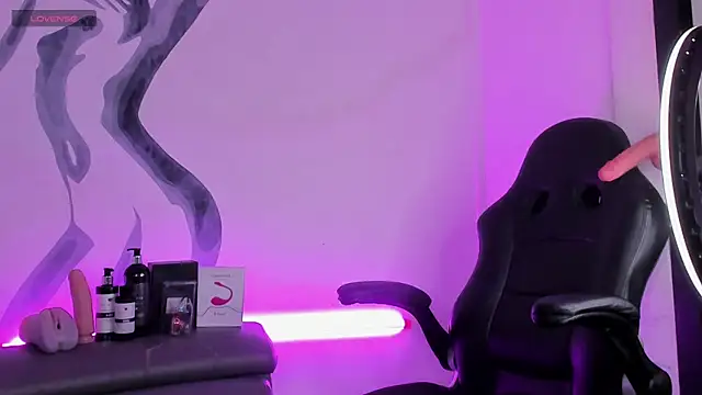 LiamDeep online show from 10.15.25