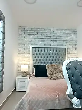 AmiraMorgan online show from 09.29.25