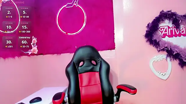 Madiso Santiel online show from 09.13.25