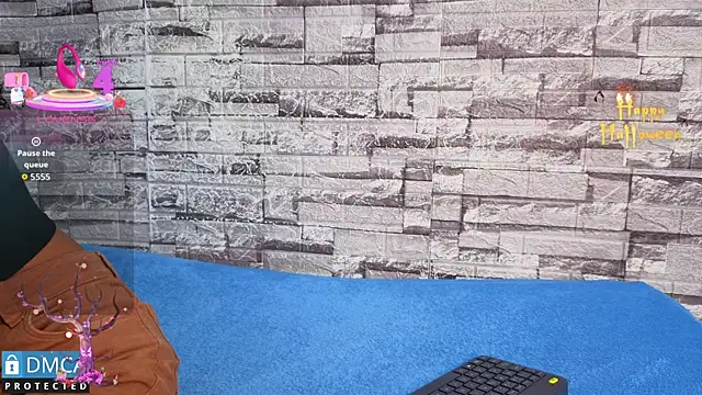 Kiara Zahiri   online show from 11.18.25