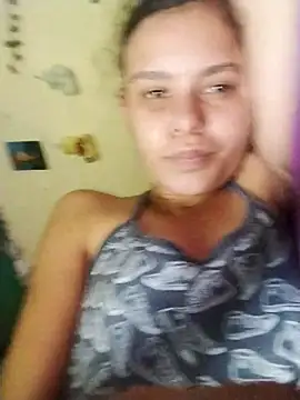 Snapshot of marisolcardona chatting on 10.29.25 marisolcardona online show from 10.29.25