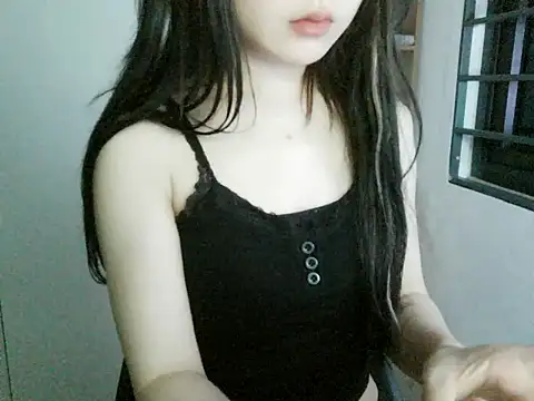 Snapshot of Annabelle-e chatting on 10.15.25 Annabelle-e online show from 10.15.25