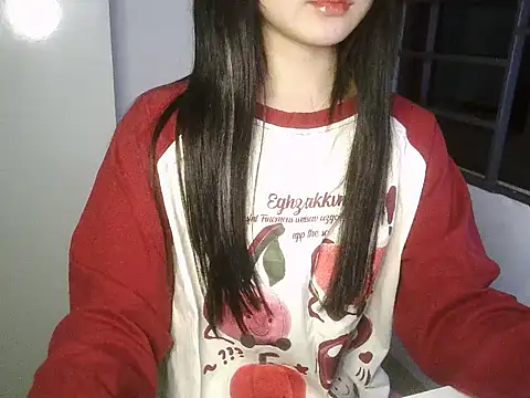 Snapshot of Annabelle-e chatting on 11.03.25 Annabelle-e online show from 11.03.25