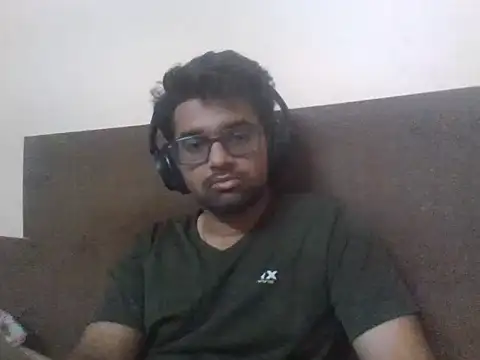 Snapshot of GOJO_1 chatting on 09.28.25 GOJO 1 online show from 09.28.25