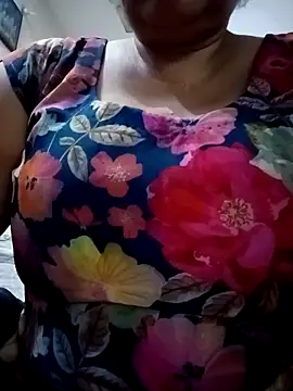 Snapshot of Rakhi_sawant143 chatting on 09.23.25 Rakhi sawant143 online show from 09.23.25