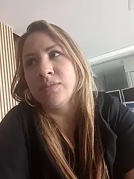Snapshot of Natashanaughty chatting on 09.16.25 Natashanaughty online show from 09.16.25