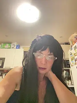 Snapshot of VasylynaLove421 chatting on 09.19.25 VasylynaLove421 online show from 09.19.25