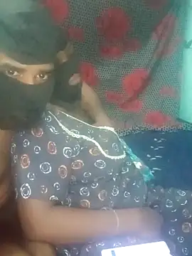 Snapshot of telugucouplee22 chatting on 09.09.25 telugucouplee22 online show from 09.09.25