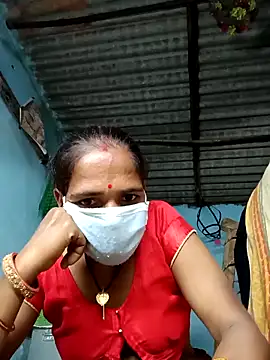 Snapshot of Hot-honi chatting on 09.30.25 Hot-honi online show from 09.30.25