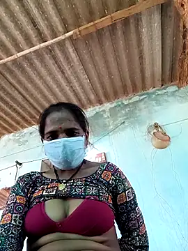 Snapshot of Hot-honi chatting on 10.02.25 Hot-honi online show from 10.02.25