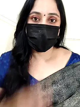 Snapshot of Monica_cams chatting on 09.13.25 Monica cams online show from 09.13.25