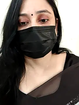 Snapshot of Monica_cams chatting on 09.28.25 Monica cams online show from 09.28.25