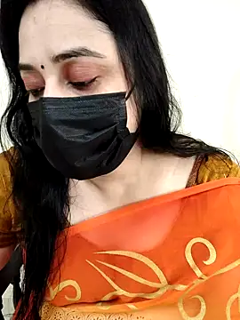 Snapshot of Monica_cams chatting on 10.09.25 Monica cams online show from 10.09.25