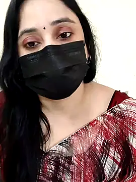 Snapshot of Monica_cams chatting on 10.29.25 Monica cams online show from 10.29.25