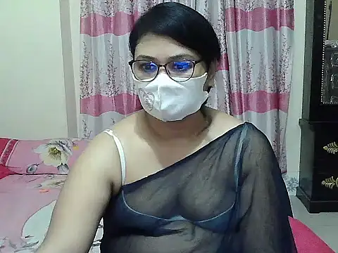 Snapshot of Elena_cruz5 chatting on 09.10.25 Elena cruz5 online show from 09.10.25