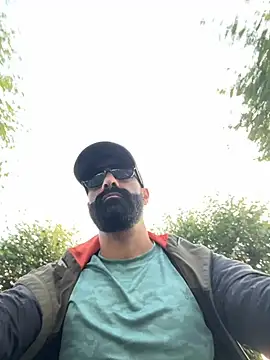 Snapshot of Moan_King chatting on 09.08.25 Moan King online show from 09.08.25