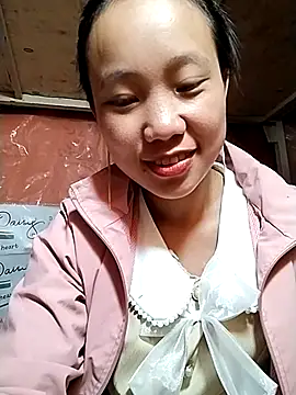 Snapshot of liu-liusexy chatting on 09.16.25 liu-liusexy online show from 09.16.25