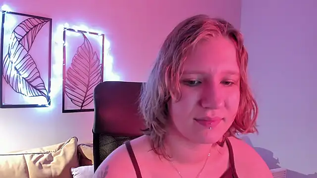 Hailey Foxy online show from 11.20.25