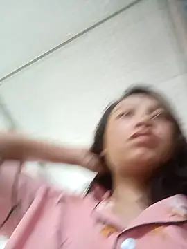 Snapshot of simi-lucy chatting on 09.13.25 simi-lucy online show from 09.13.25