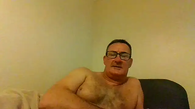 Snapshot of goldenman59 chatting on 10.03.25 goldenman59 online show from 10.03.25