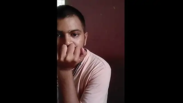 Snapshot of riyamore9623 chatting on 09.18.25 riyamore9623 online show from 09.18.25