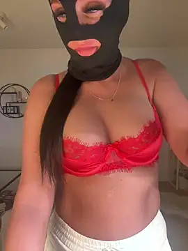 Snapshot of swedishbaddie chatting on 10.16.25 swedishbaddie online show from 10.16.25