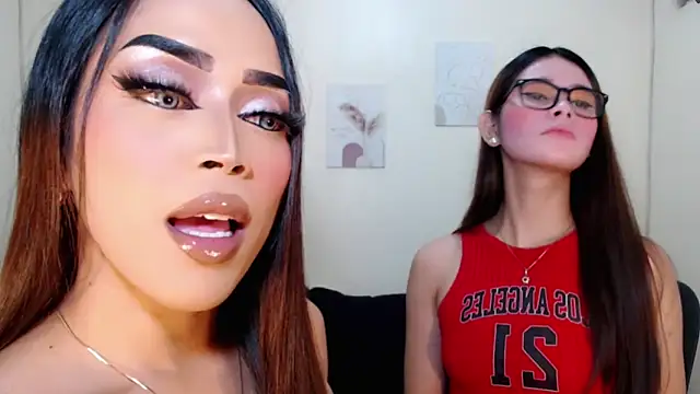 Snapshot of Lessandra_Lust chatting on 09.12.25 Lessandra Lust online show from 09.12.25