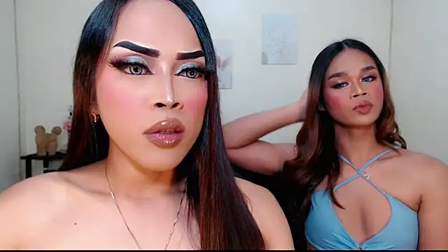 Snapshot of Lessandra_Lust chatting on 09.16.25 Lessandra Lust online show from 09.16.25