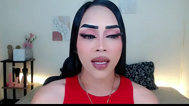 Snapshot of Lessandra_Lust chatting on 10.10.25 Lessandra Lust online show from 10.10.25