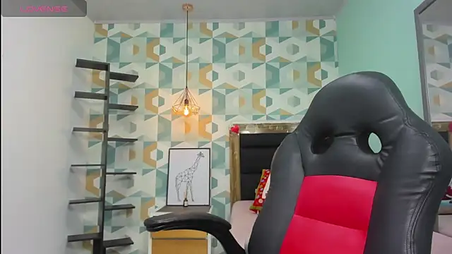 MOLLYSPENCER1 online show from 11.28.25