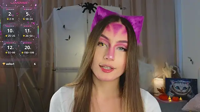 Snapshot of Moonlight1Sonata1 chatting on 10.30.25 Moonlight1Sonata1 online show from 10.30.25