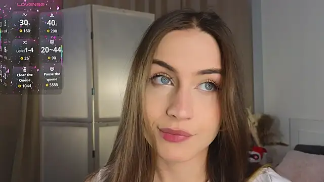 Snapshot of Moonlight1Sonata1 chatting on 11.13.25 Moonlight1Sonata1 online show from 11.13.25