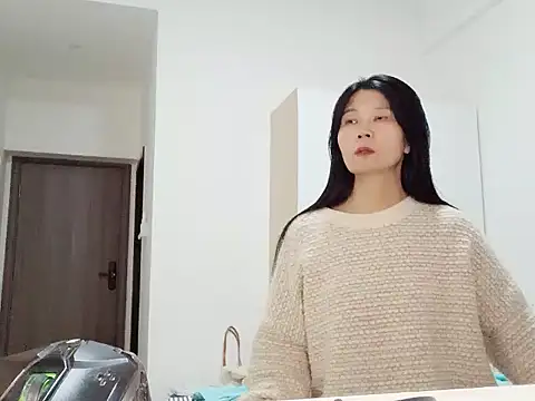 sun1314156 online show from 10.21.25