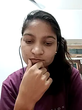 Snapshot of Hotty-sofiya chatting on 10.15.25 Hotty-sofiya online show from 10.15.25