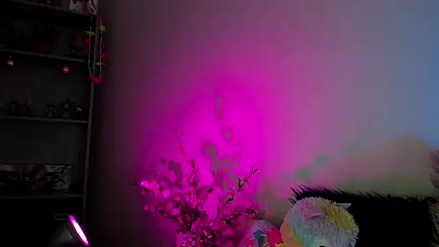 Snapshot of _chloe_moons_ chatting on 09.18.25 chloe moons online show from 09.18.25