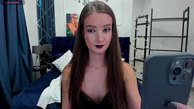 LoraSunnyy online show from 10.14.25