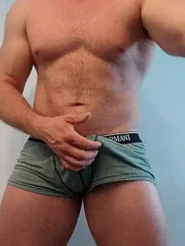 Snapshot of AlphaGymMale chatting on 10.03.25 AlphaGymMale online show from 10.03.25