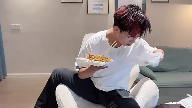 STxuguanhan online show from 10.01.25