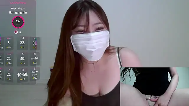 Snapshot of eri_0824 chatting on 10.05.25 eri 0824 online show from 10.05.25