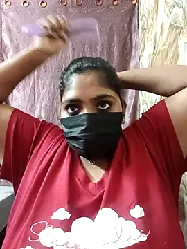 Snapshot of tamilrohini chatting on 11.12.25 tamilrohini online show from 11.12.25