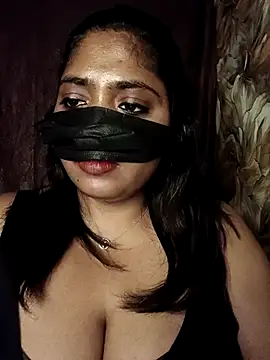 Snapshot of tamilrohini chatting on 11.14.25 tamilrohini online show from 11.14.25