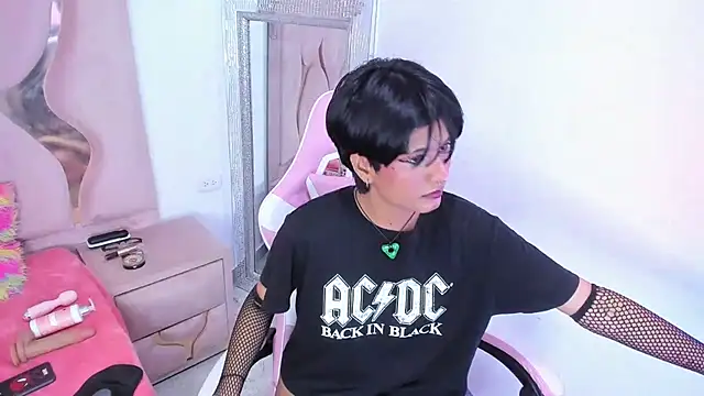 natsumiht online show from 09.20.25