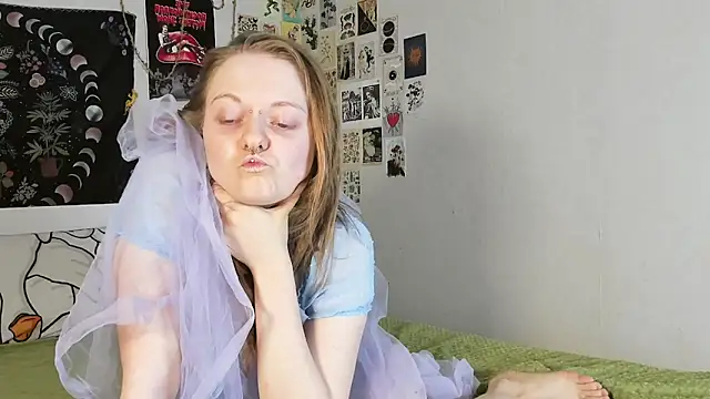 Snapshot of WonderConnie1 chatting on 09.14.25 WonderConnie1 online show from 09.14.25