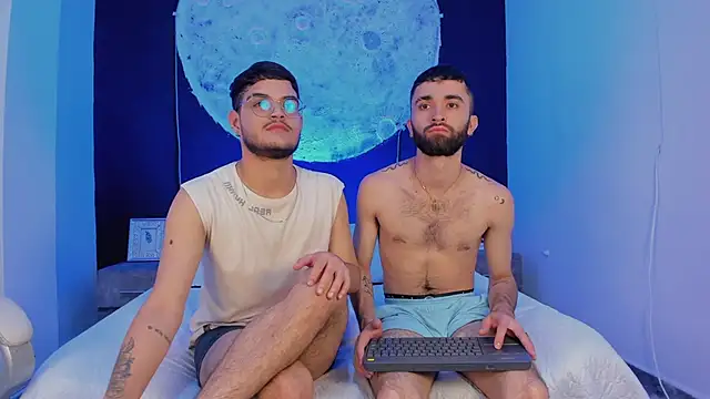 Snapshot of marcoAndMathew chatting on 09.16.25 marcoAndMathew online show from 09.16.25