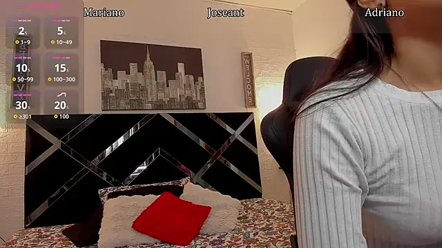 Snapshot of iamCharlotte19 chatting on 10.09.25 iamCharlotte19 online show from 10.09.25